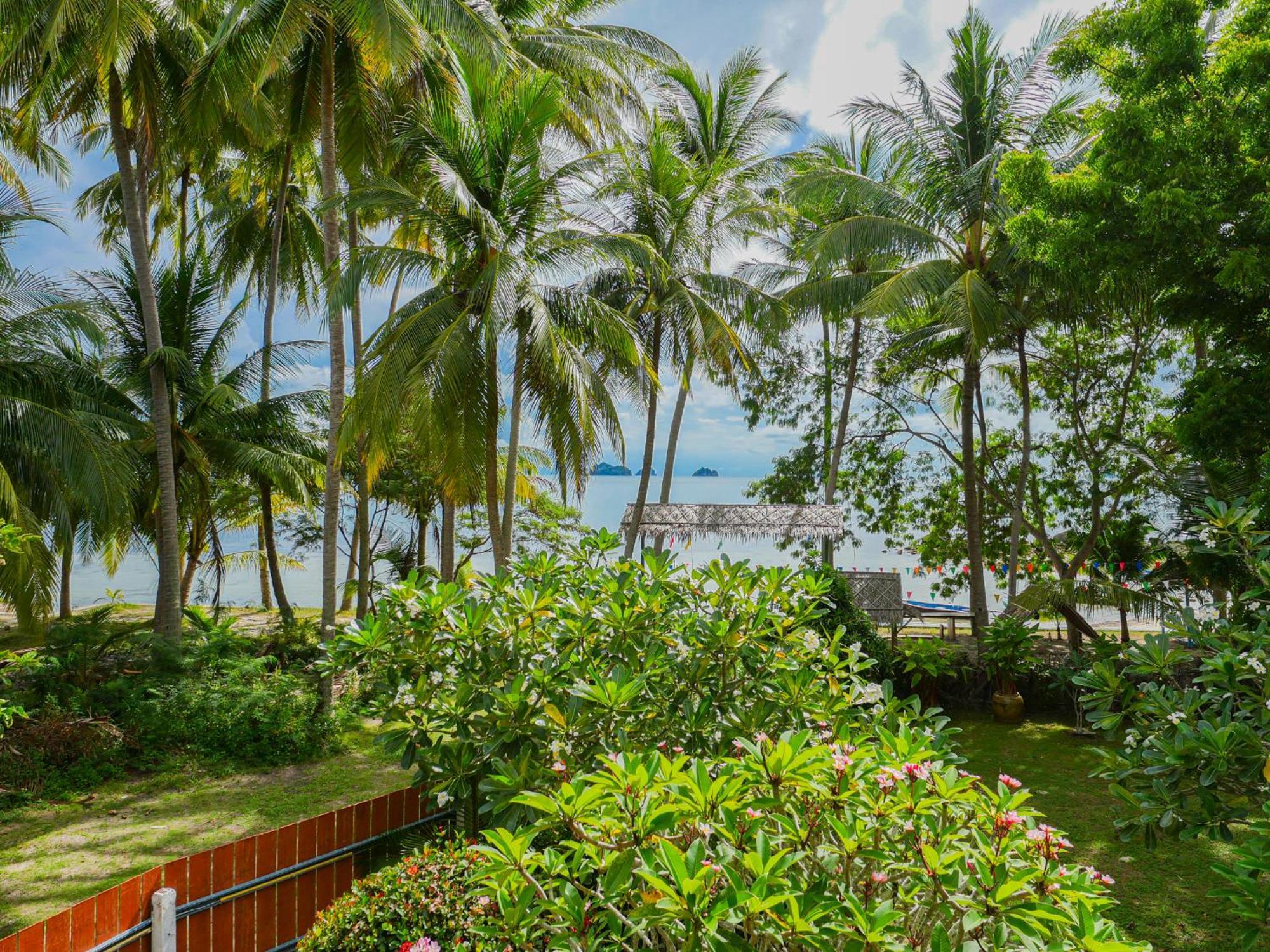 The Wooden Beach House 3Br - Sunset Beach Garden Taling Ngam Beach Kültér fotó